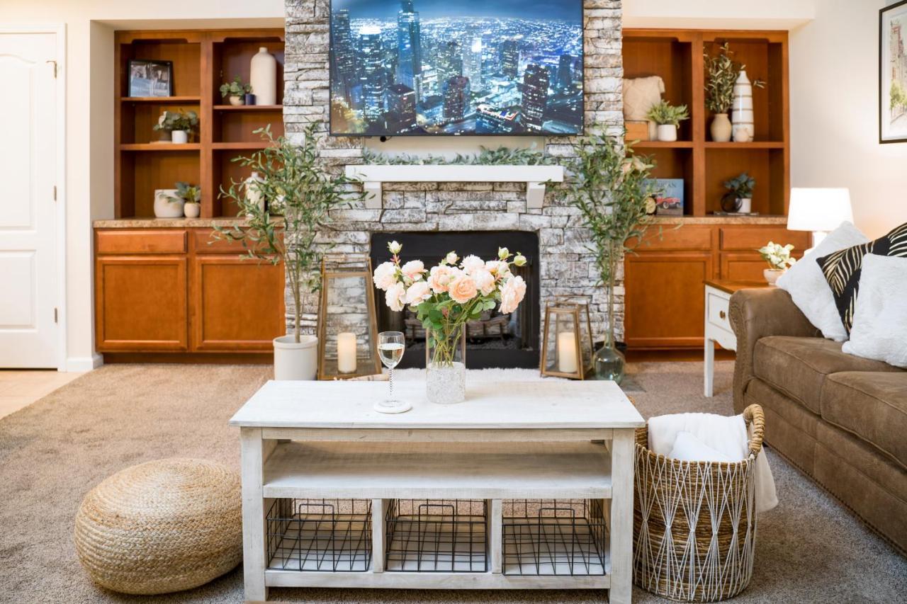 Luxe Quiet Townhouse W/Parking/Pool/By Dollywood Villa Pigeon Forge Eksteriør billede