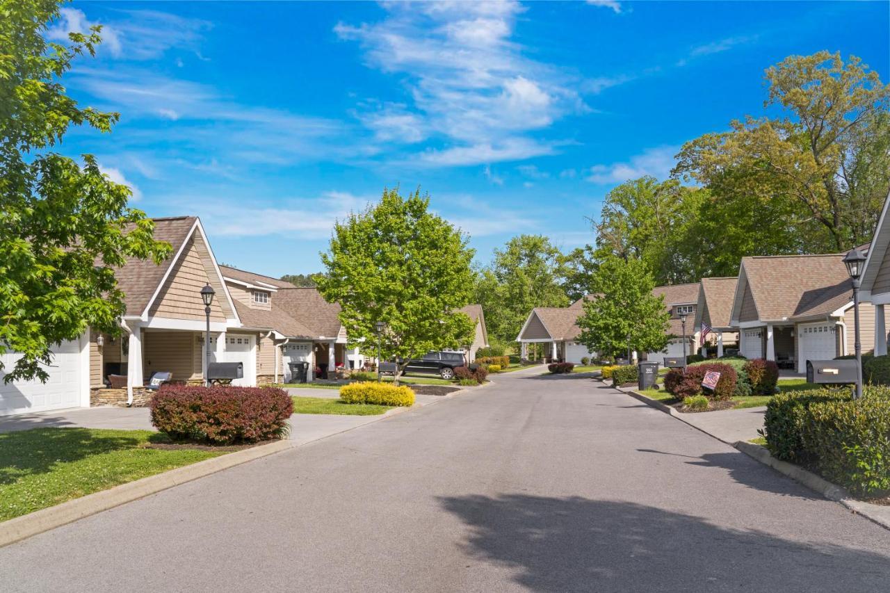 Luxe Quiet Townhouse W/Parking/Pool/By Dollywood Villa Pigeon Forge Eksteriør billede