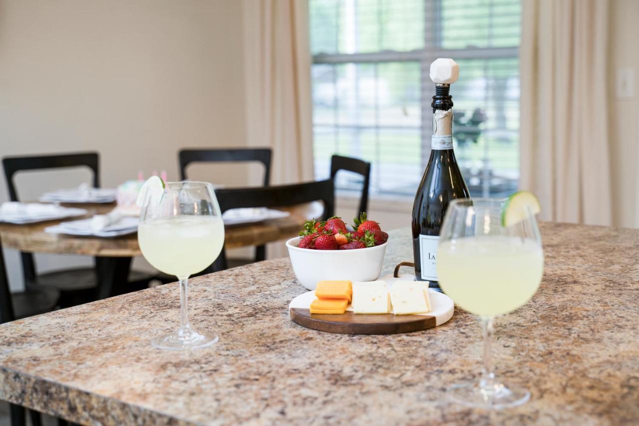 Luxe Quiet Townhouse W/Parking/Pool/By Dollywood Villa Pigeon Forge Eksteriør billede