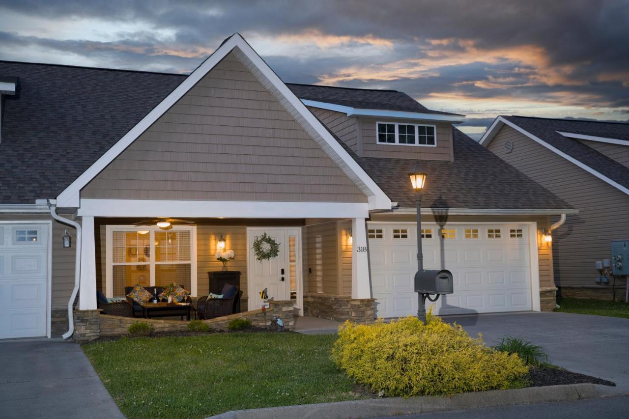 Luxe Quiet Townhouse W/Parking/Pool/By Dollywood Villa Pigeon Forge Eksteriør billede