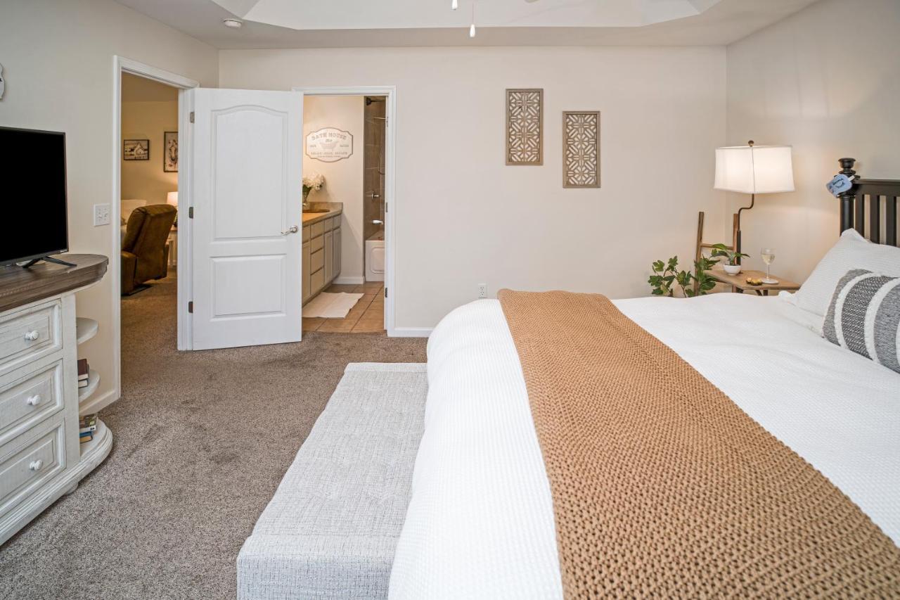 Luxe Quiet Townhouse W/Parking/Pool/By Dollywood Villa Pigeon Forge Eksteriør billede