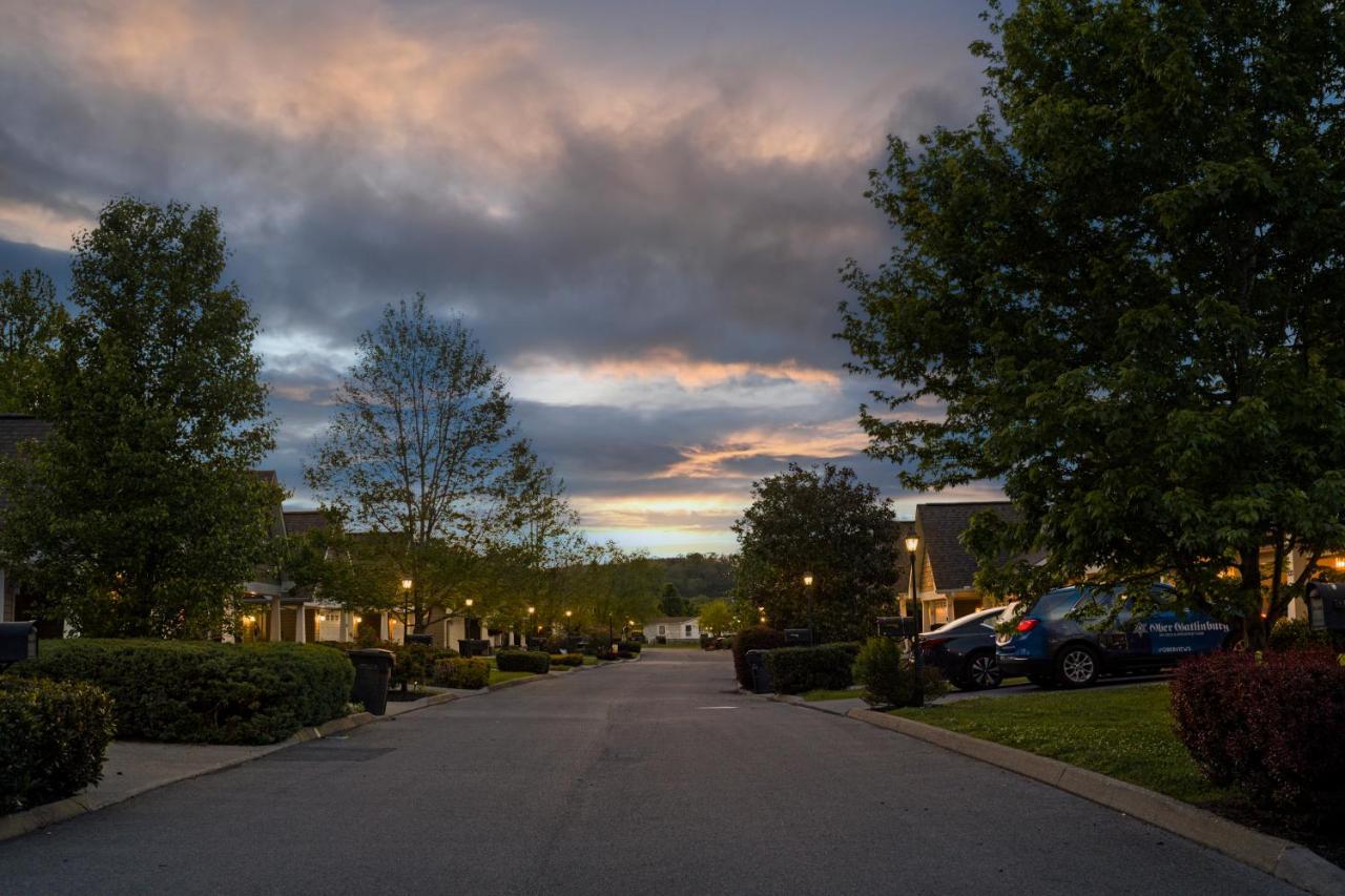 Luxe Quiet Townhouse W/Parking/Pool/By Dollywood Villa Pigeon Forge Eksteriør billede